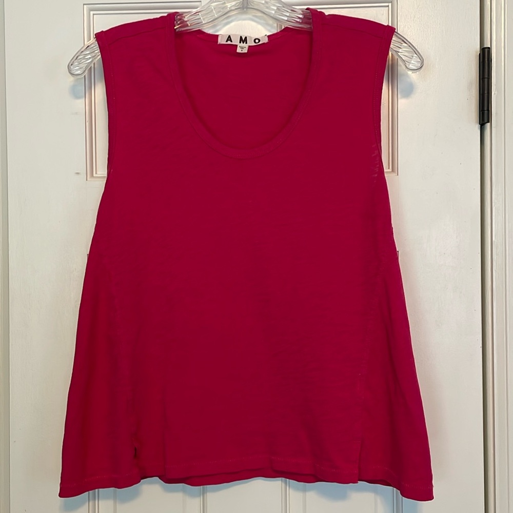 AMO tank top
